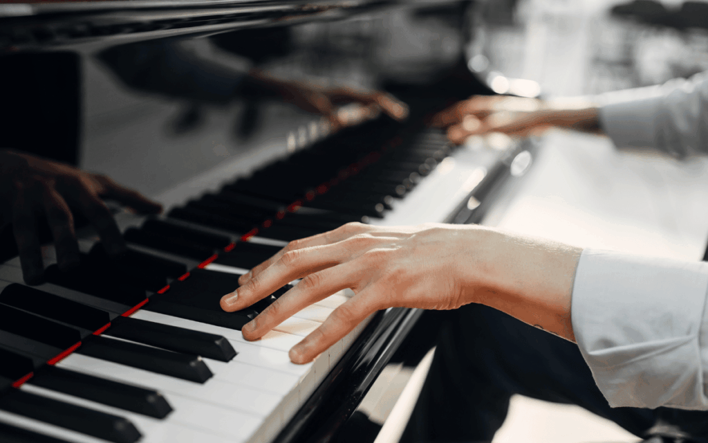 curso básico de piano para principiantes