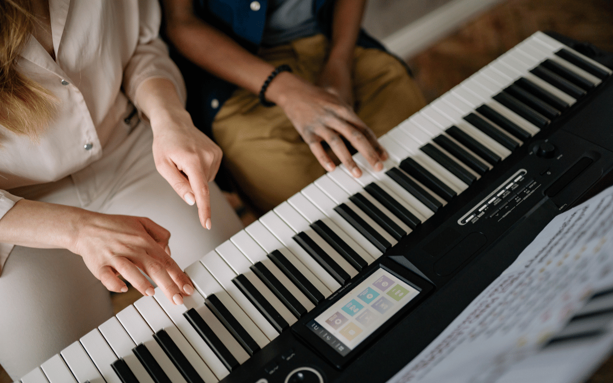 Como tocar salsa en piano para principiantes con Piano Salsa
